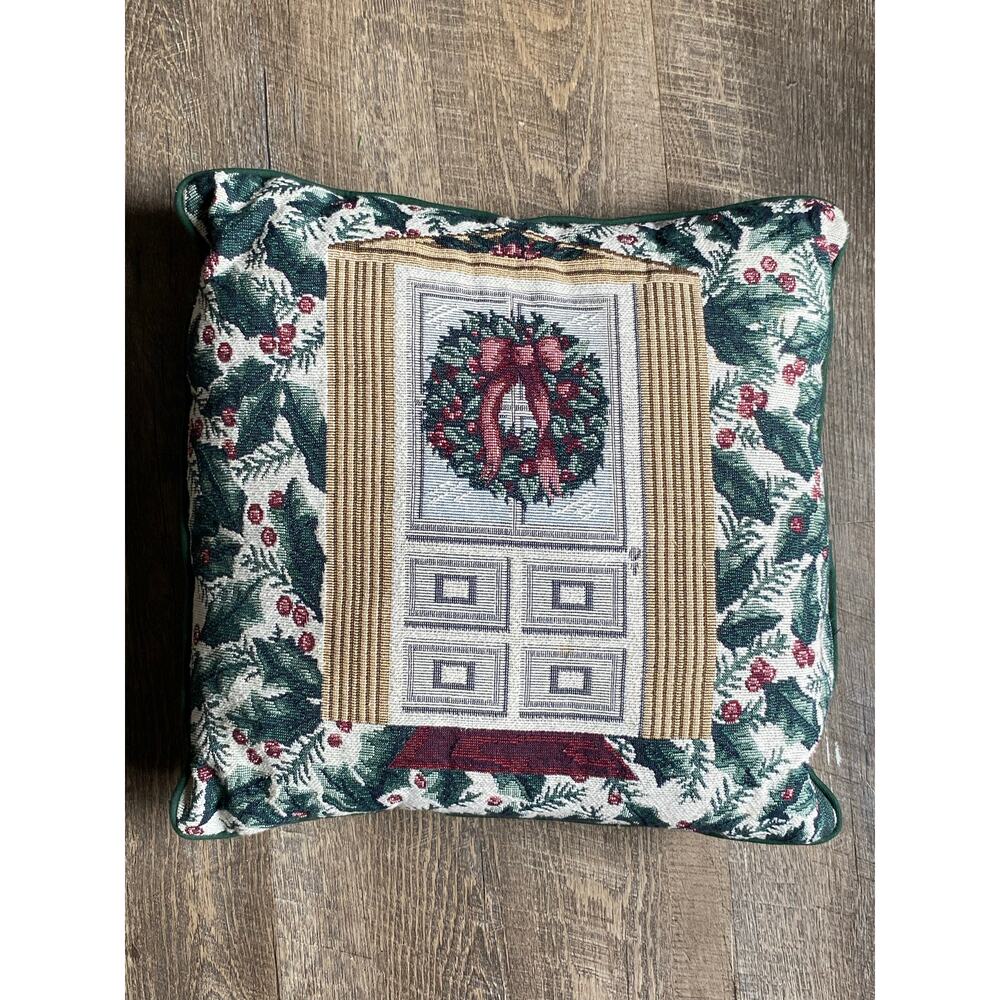 Christmas Tapestry Trow Pillow needlepoint 16" Pre-owned